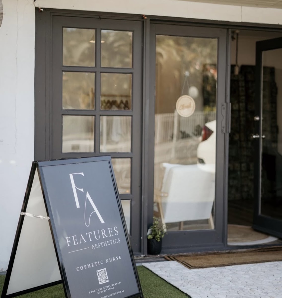 Features Aesthetics, Currumbin, QLD