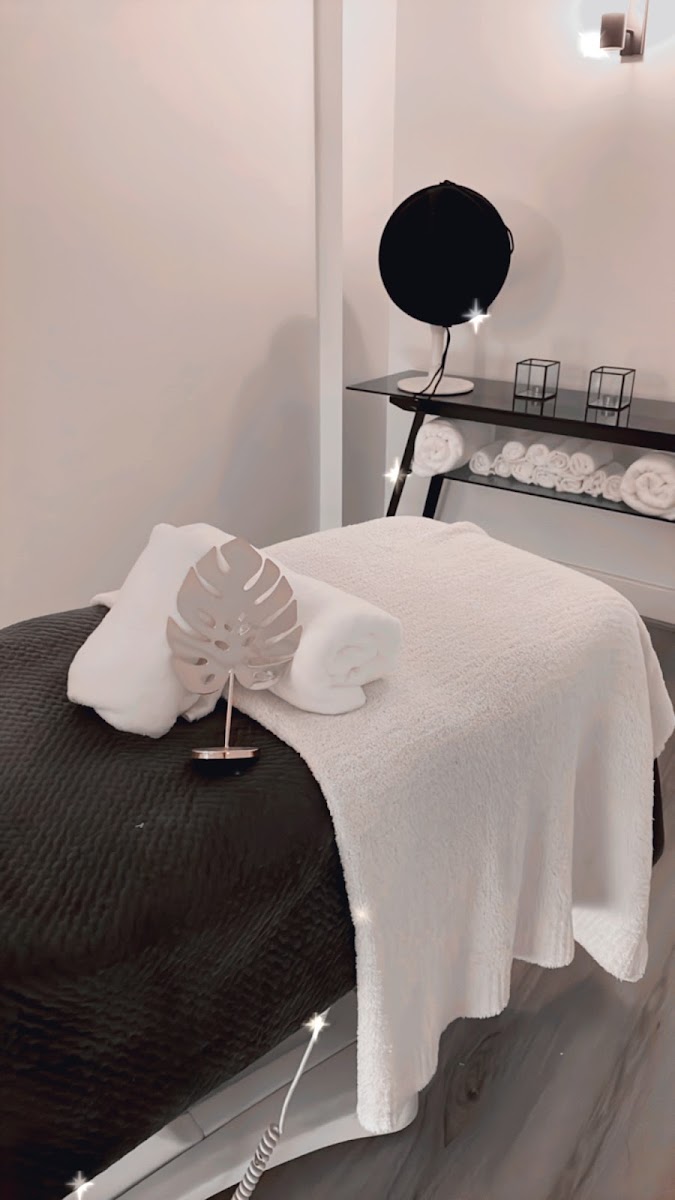 Vanish Laser & Skin, Burwood, VIC