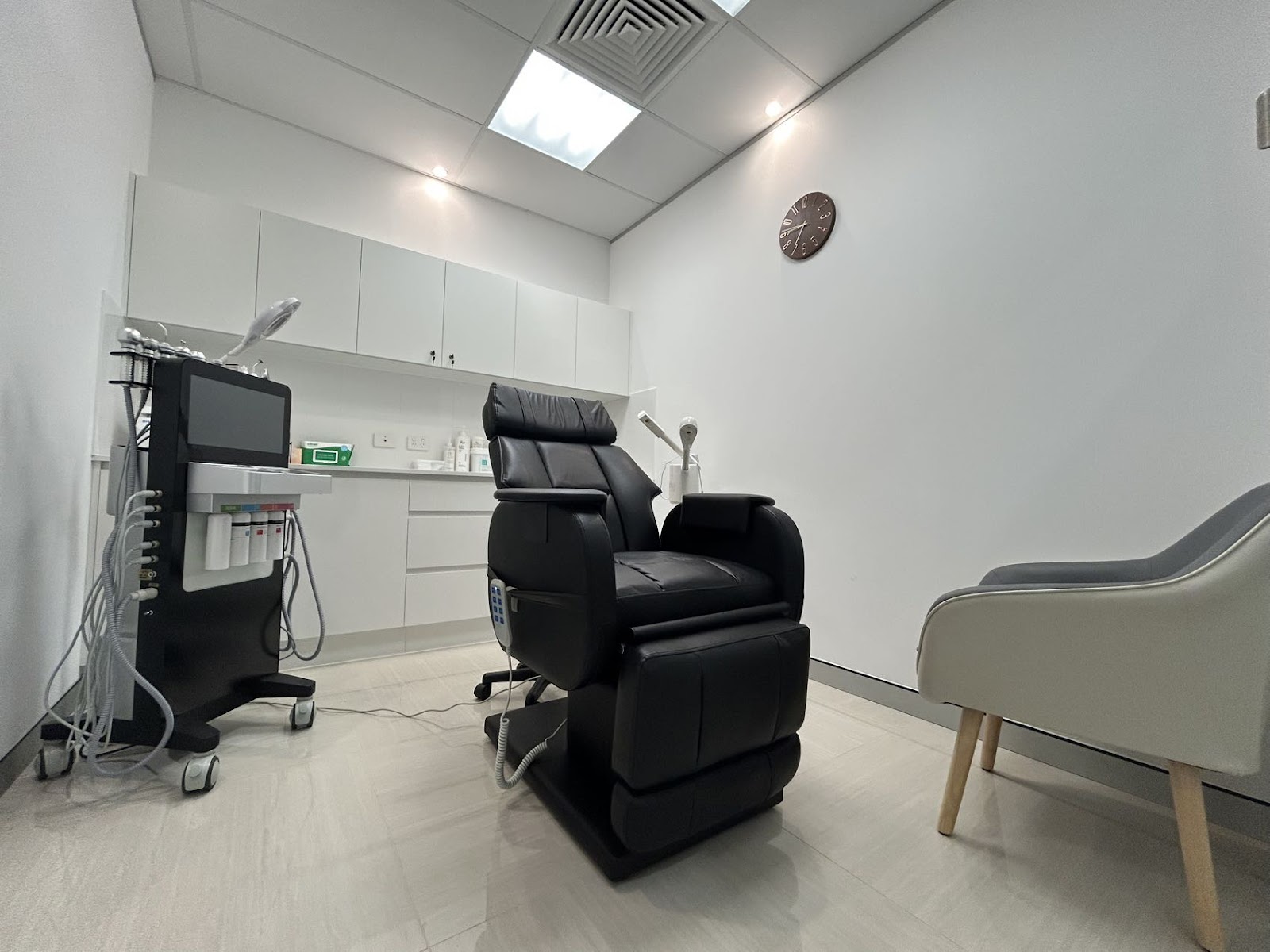 Cosmed HairSkin Solutions, Southport, Southport, QLD