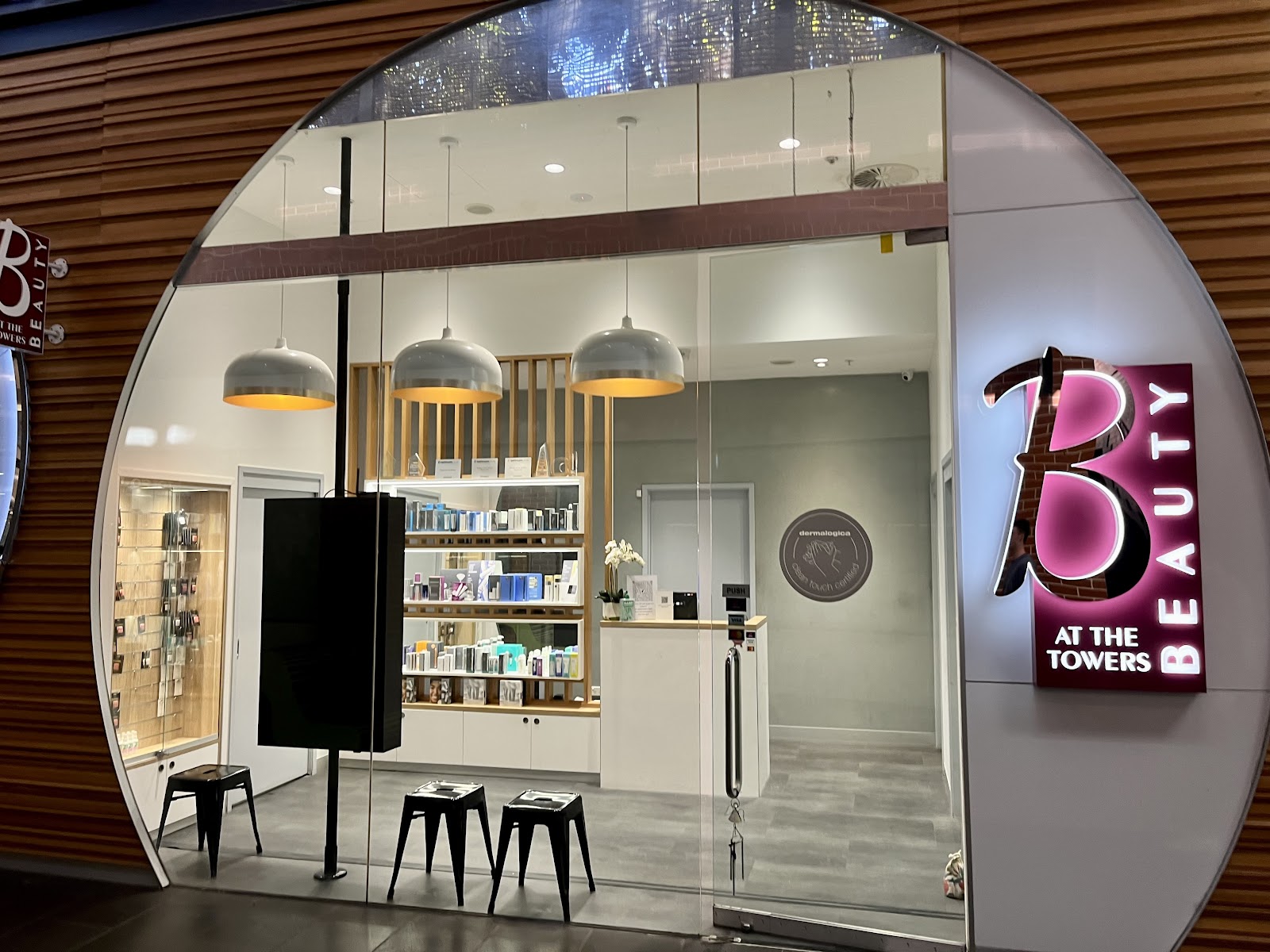 Beauty At The Towers, Rouse Hill, NSW