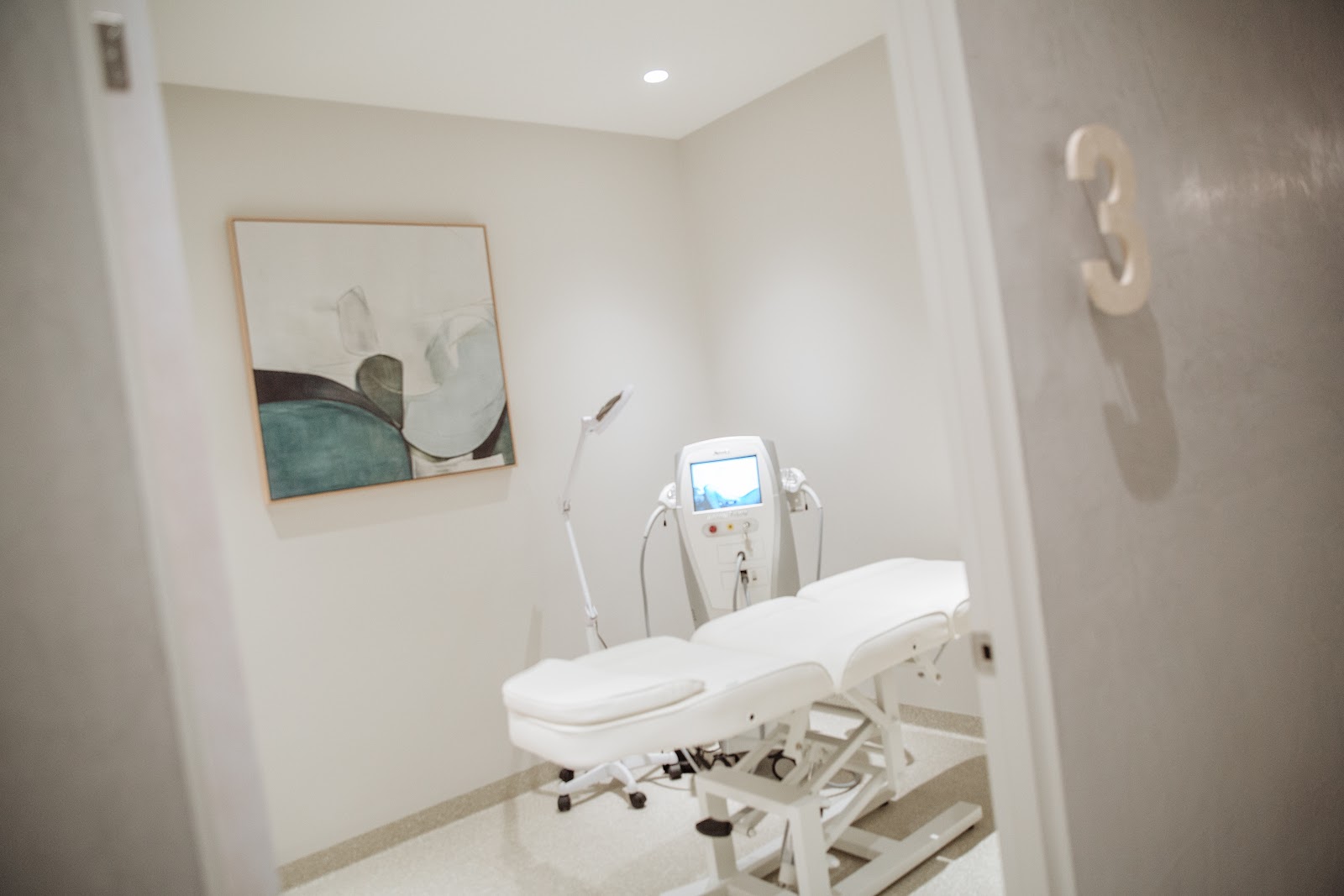 d'lumiere esthetique skincare, Malvern, VIC